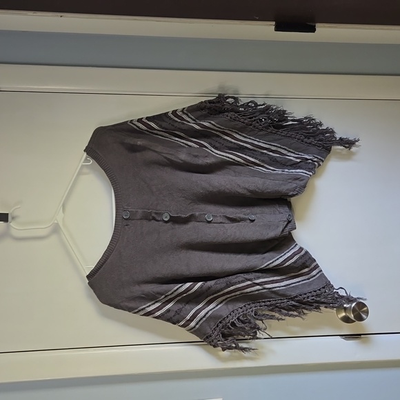 Billabong poncho sweater - Picture 3 of 3